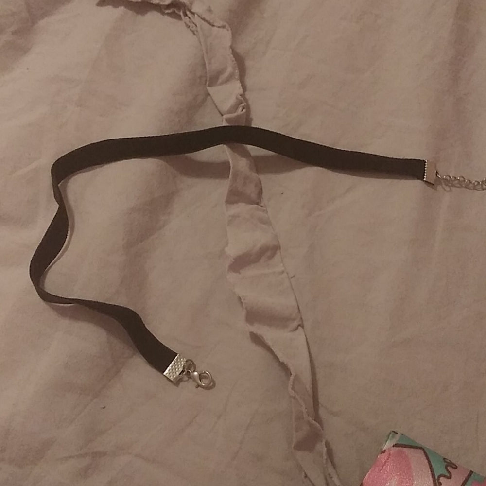 Black velvet choker